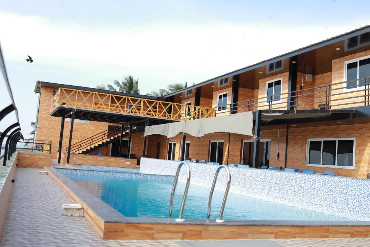 Hashtag Hive Hotel Pondicherry Exterior photo
